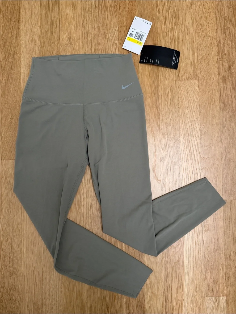 Nike Women’s Zenvy Dri-Fit Training High Rise 7/8 Length Leggings NWT Size S
